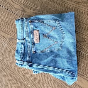 Wrangler Slim Boot Cut